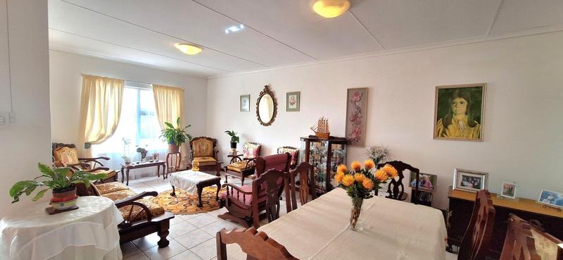3 Bedroom Property for Sale in Fraaiuitsig Western Cape